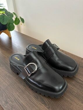 Clarks Black Leather Buckle Mule